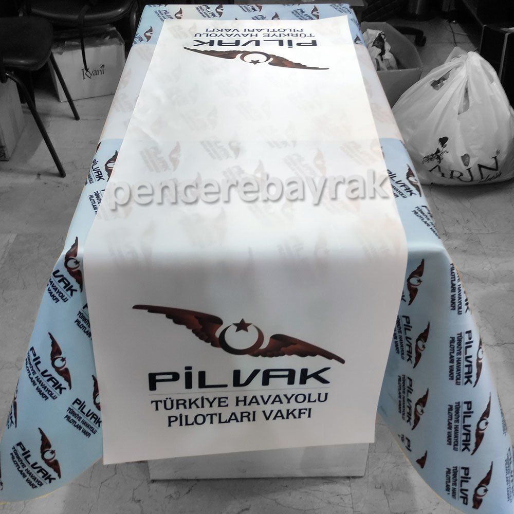 (PİLVAK) Logolu Özel Tasarım Runner - Türkiye Havayolu Pilotları Vakfı
