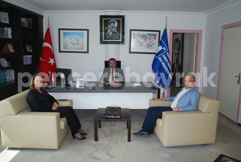 Makam Bayrağı Seçimi: Kumaş, Ölçü ve Direk Rehberi