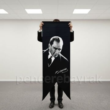 Atatürk Portreli Siyah Kırlangıç Bayrağı 50x150 cm Saten Baskılı