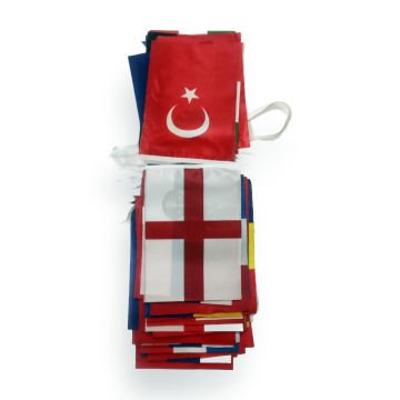 Ülke Bayrakları ( İpe dizili ) 25 metre de 55 Ülke Bayrağı