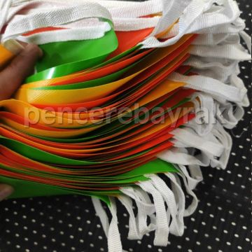 Baskısız Üçgen Bayrak – Sarı | Yeşil | Turuncu