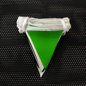 Yeşil | Siyah | Beyaz  |  Baskısız Süsleme Üçgen Bayrak